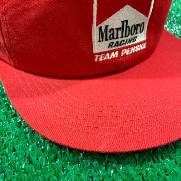❌SOLD❌Vintage 90s Marlboro Racing Penske SnapBack - Picture 2 of 7